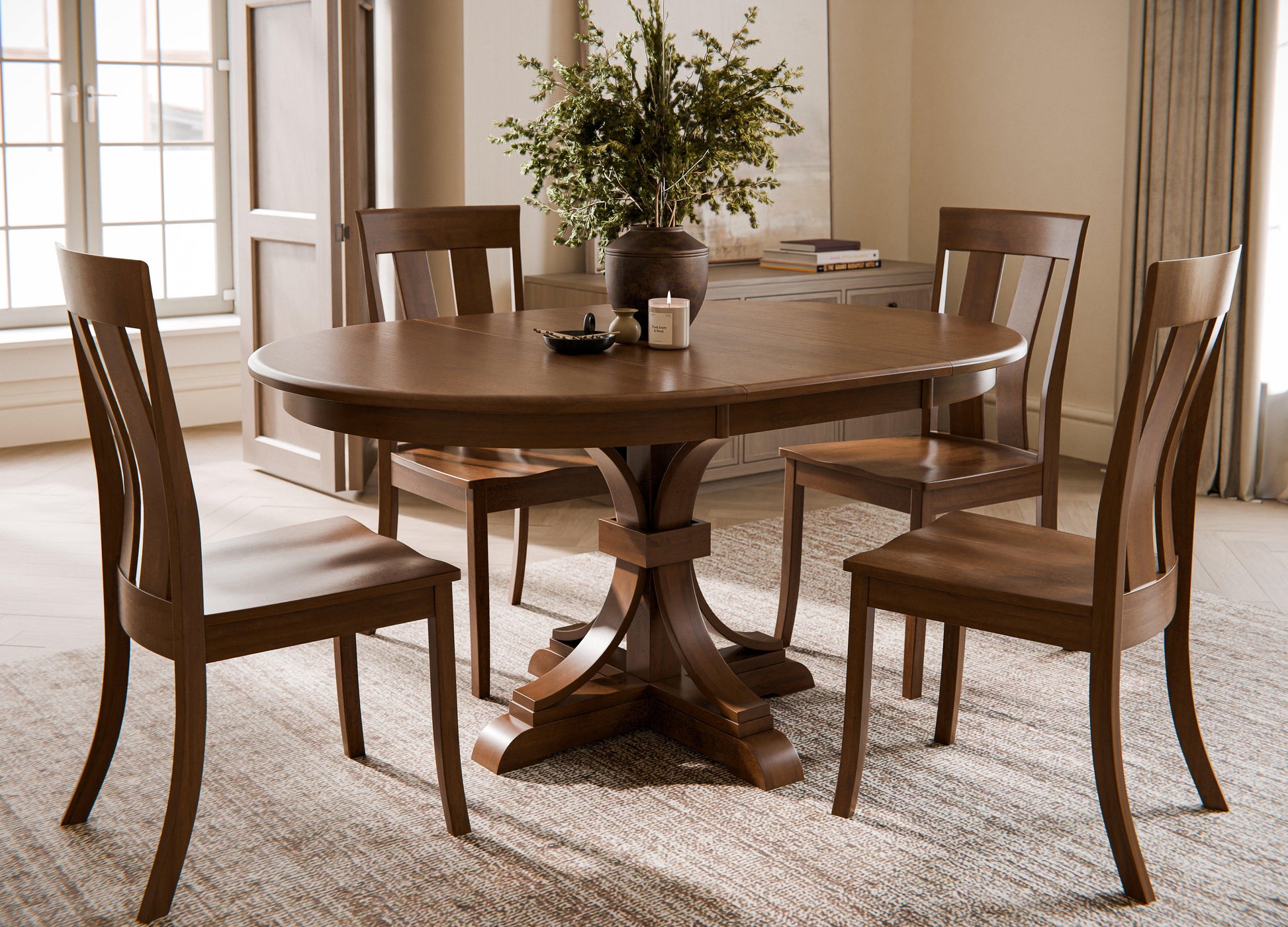 Amish Bent Creek Single Pedestal Table