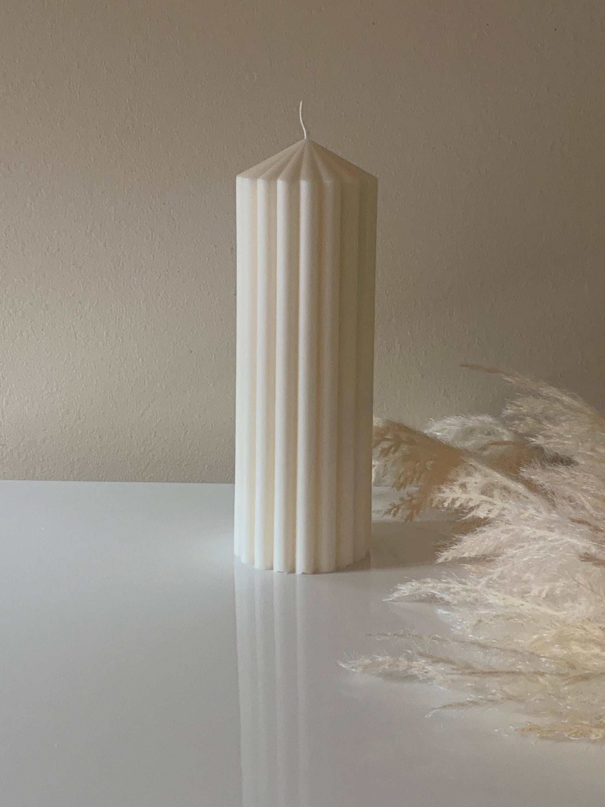 Otello Pillar Candle