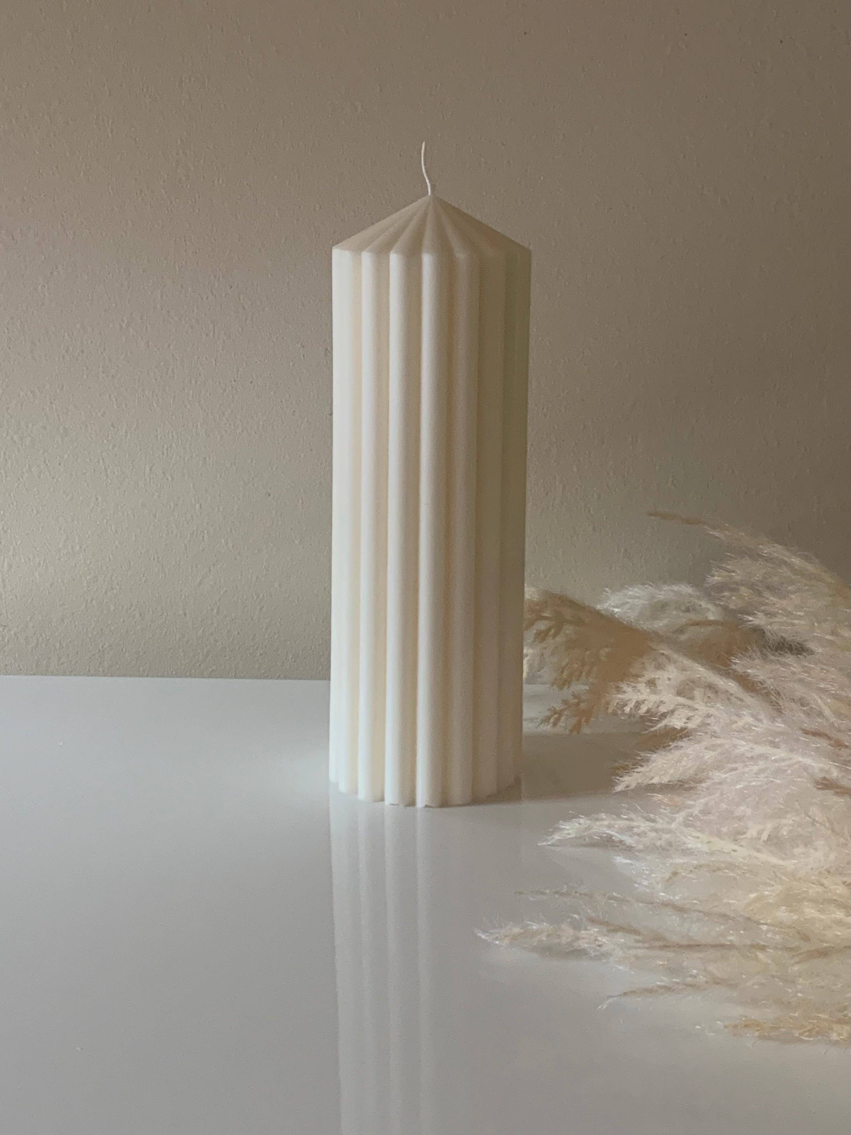 Otello Pillar Candle