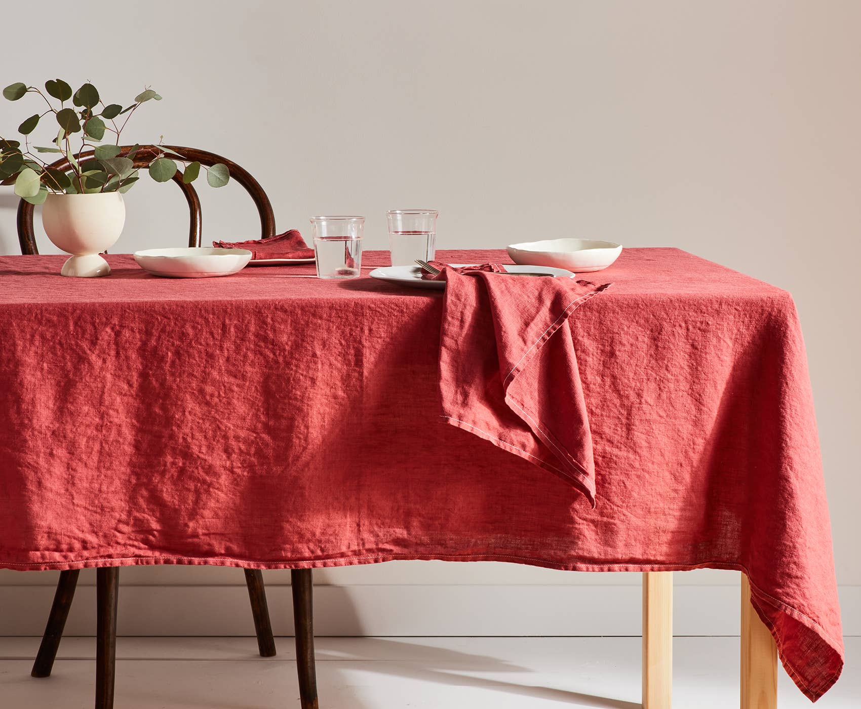 Pair of Anita Linen Napkins - English Rose