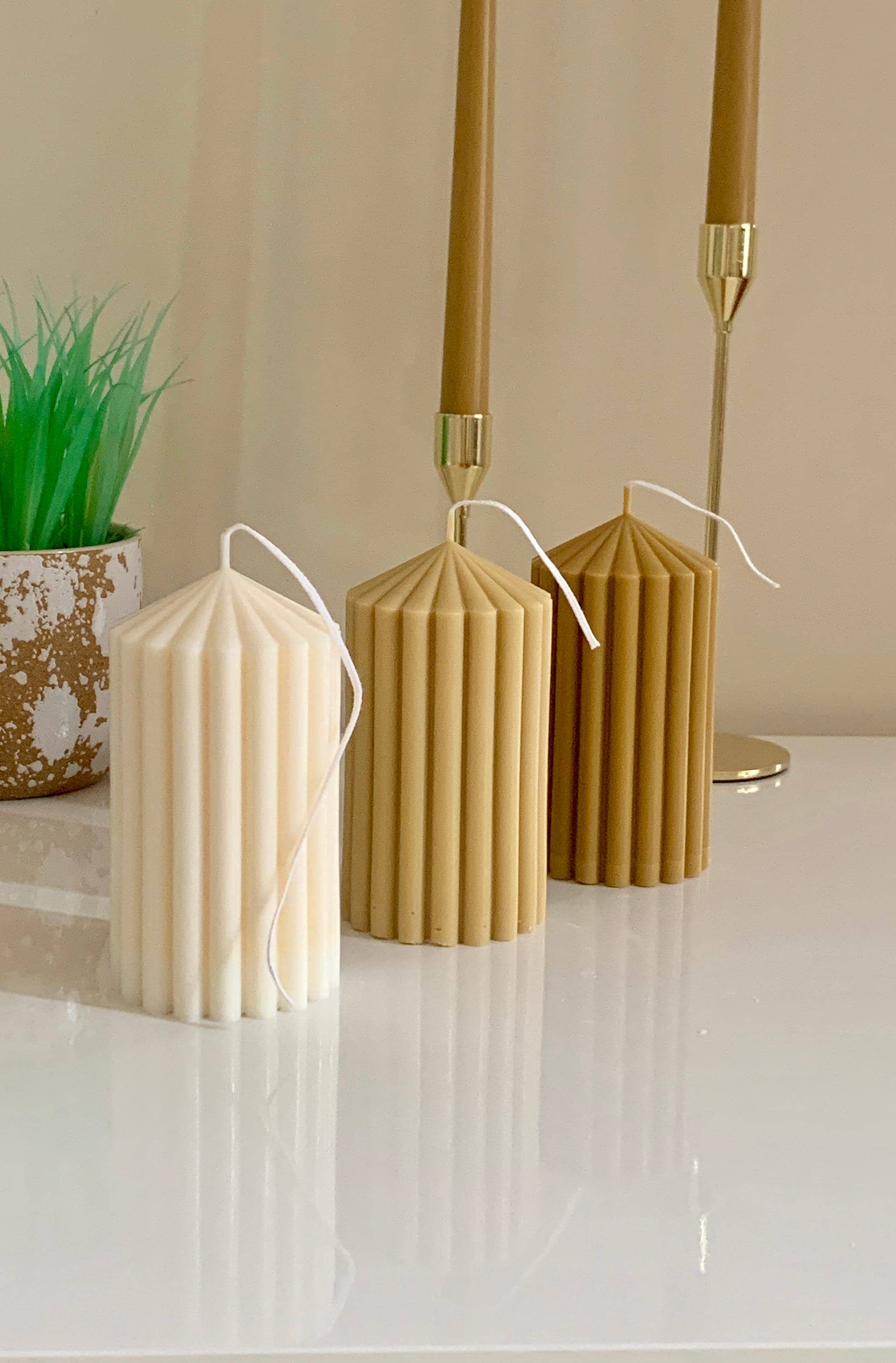 The Amish House Piero I Pillar Candle