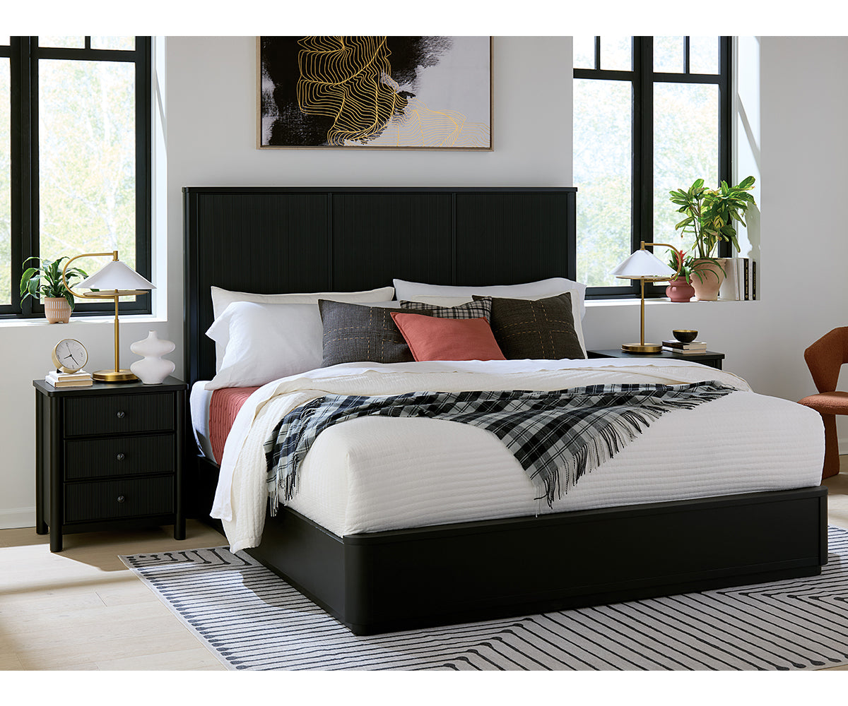 Amish Reseda Reeded Panel Bed