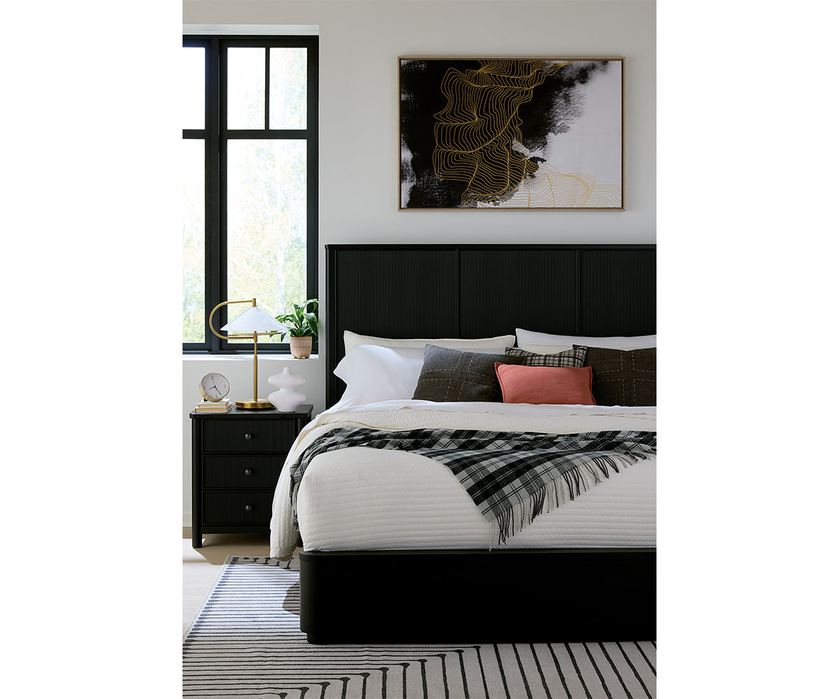 Amish Reseda Reeded Panel Bed