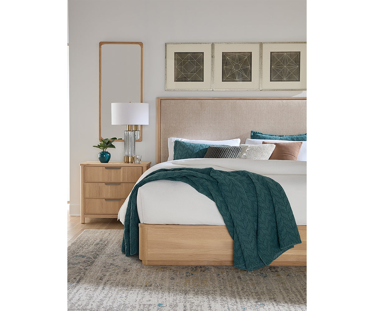 Amish Reseda Fabric Panel Bed