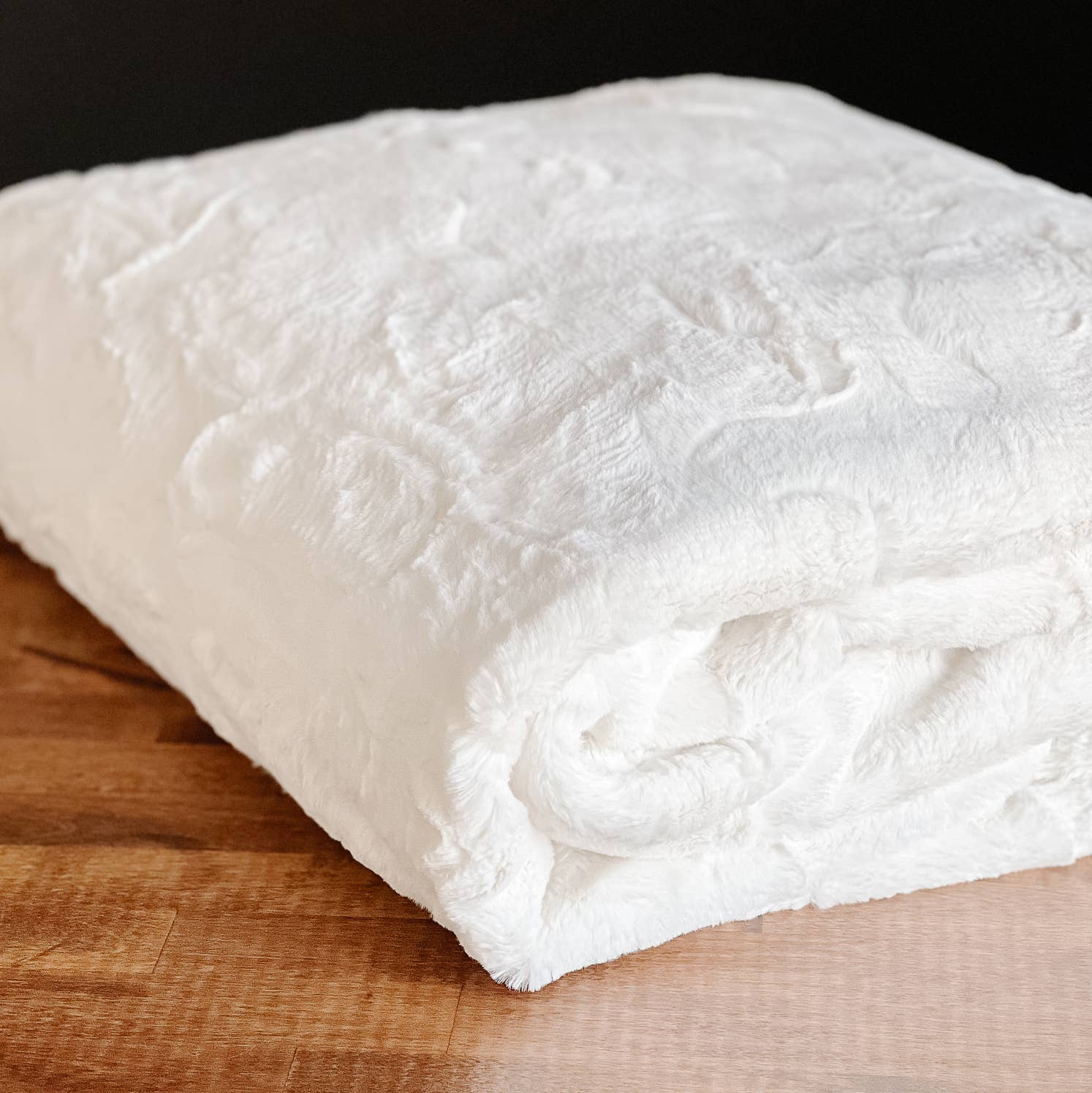 The Amish House Faux Fur Throw Blanket
