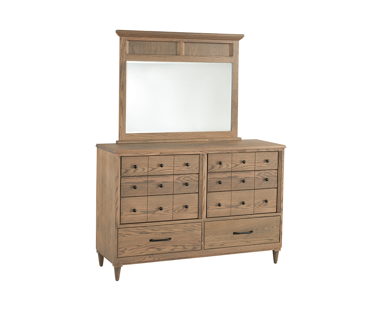 Amish Edinburg Eight Drawer Dresser