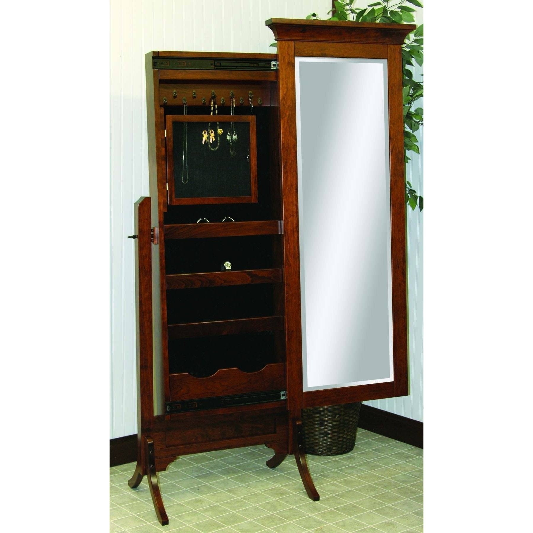 Arlington Jewelry Cheval