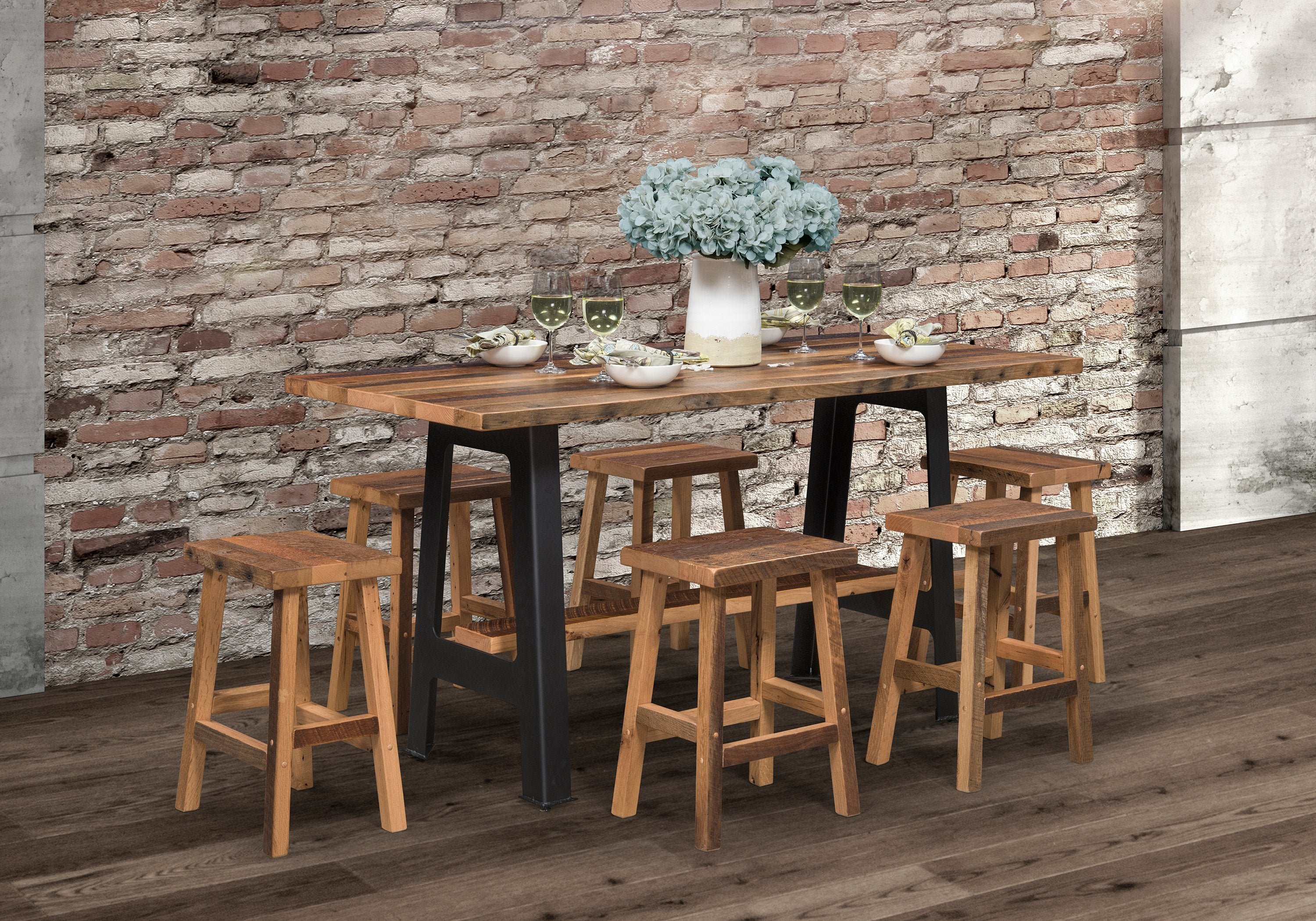 Amish Kings Bridge Bar Table