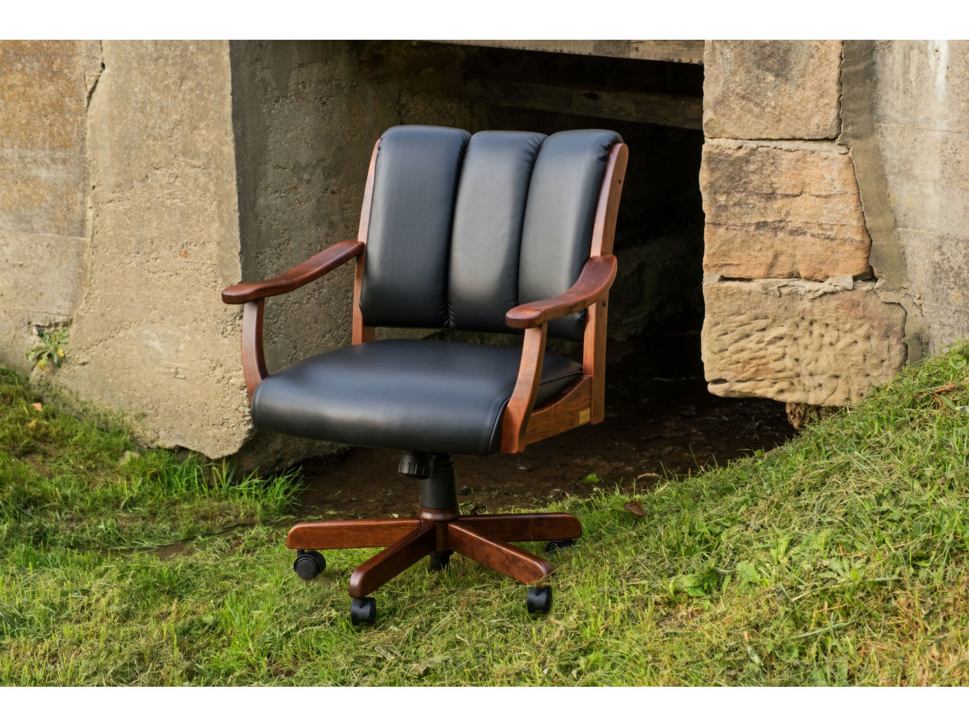 Amish Midland 27" Arm Chair