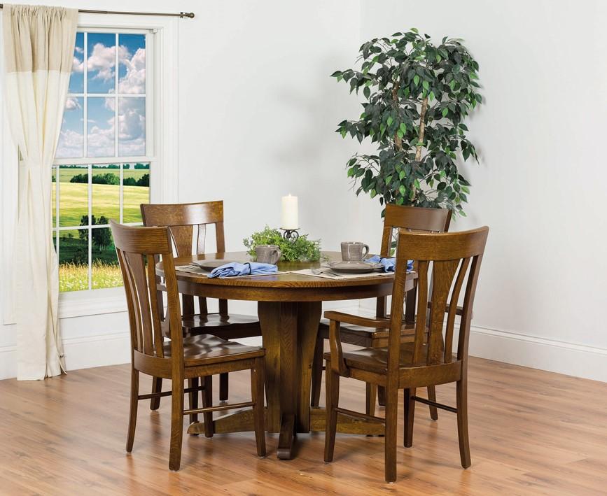 Amish Vintage Single Pedestal Table